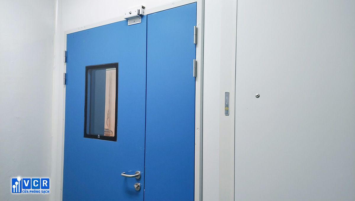 Cleanroom steel door