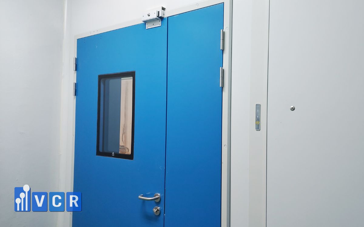 GMP standard clean room doors