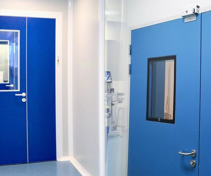 Why Steel Doors Shine in Cleanroom Environments