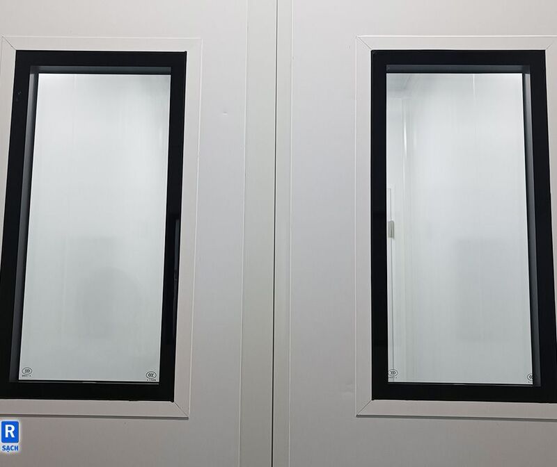 Cửa Panel phòng sạch là gì? Phân loại, thông số kỹ thuật và hướng dẫn lựa chọn
